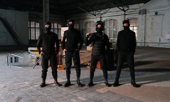 pexels-cottonbro-6670889